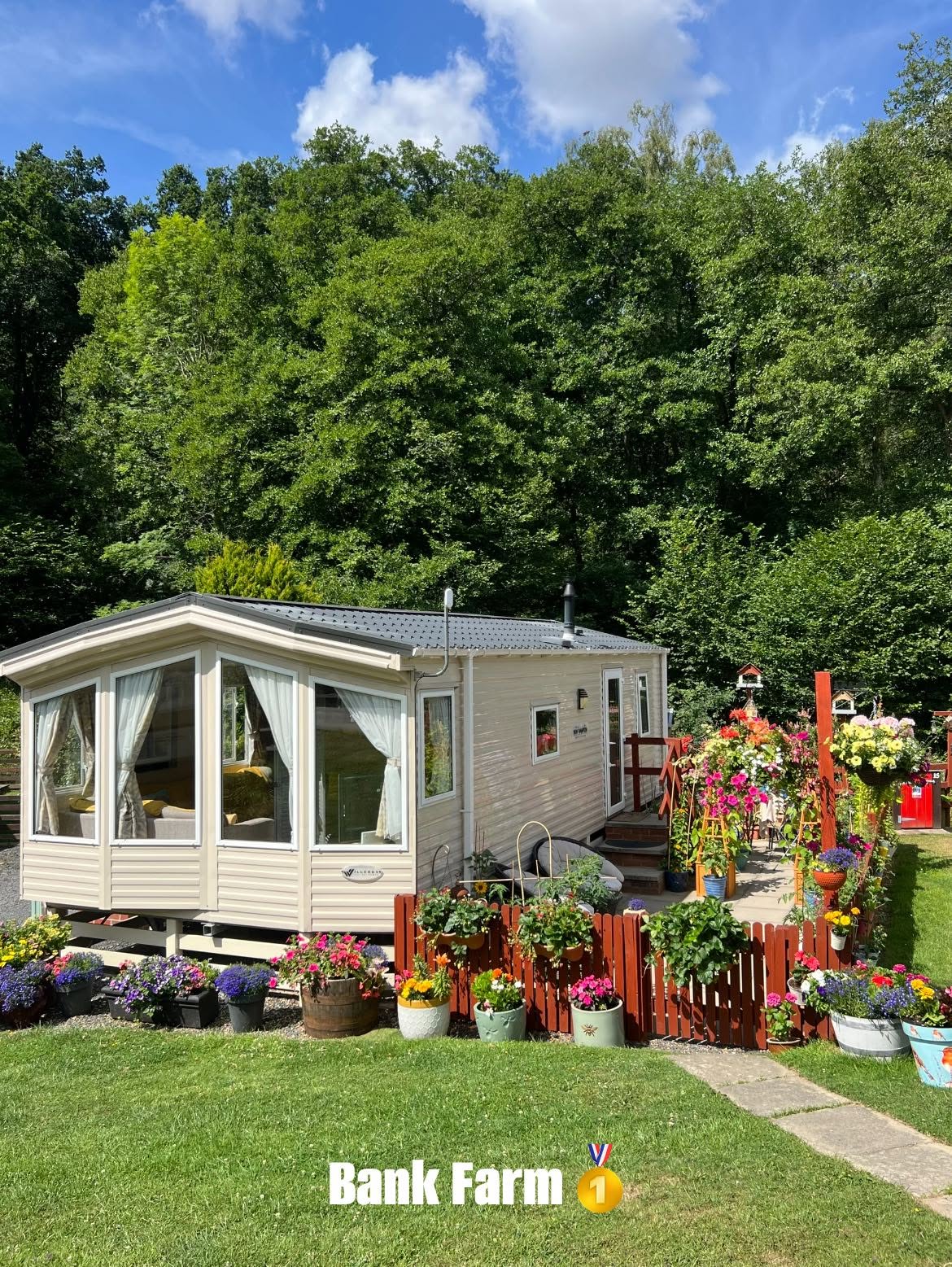 bloom Bank Farm in Bloom winner 2025